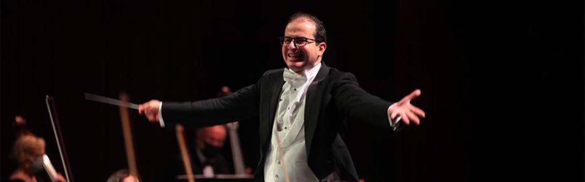 AKM - NOW WE HAVE A CHEF