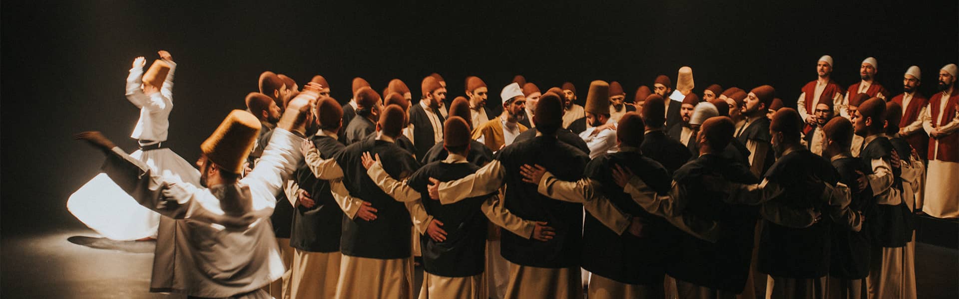 AKM - BİN YILLIK SUFİ GELENEĞİNDE AŞKIN DÖNÜŞÜ