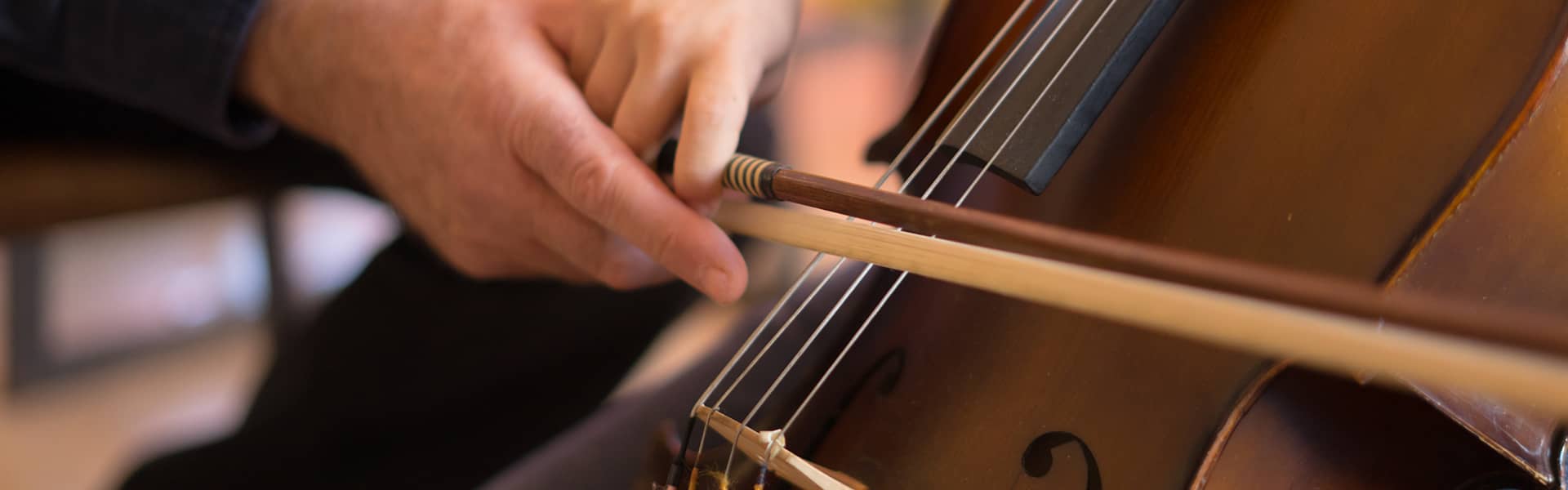 AKM - ÇELLO İLE TANIŞIYORUM