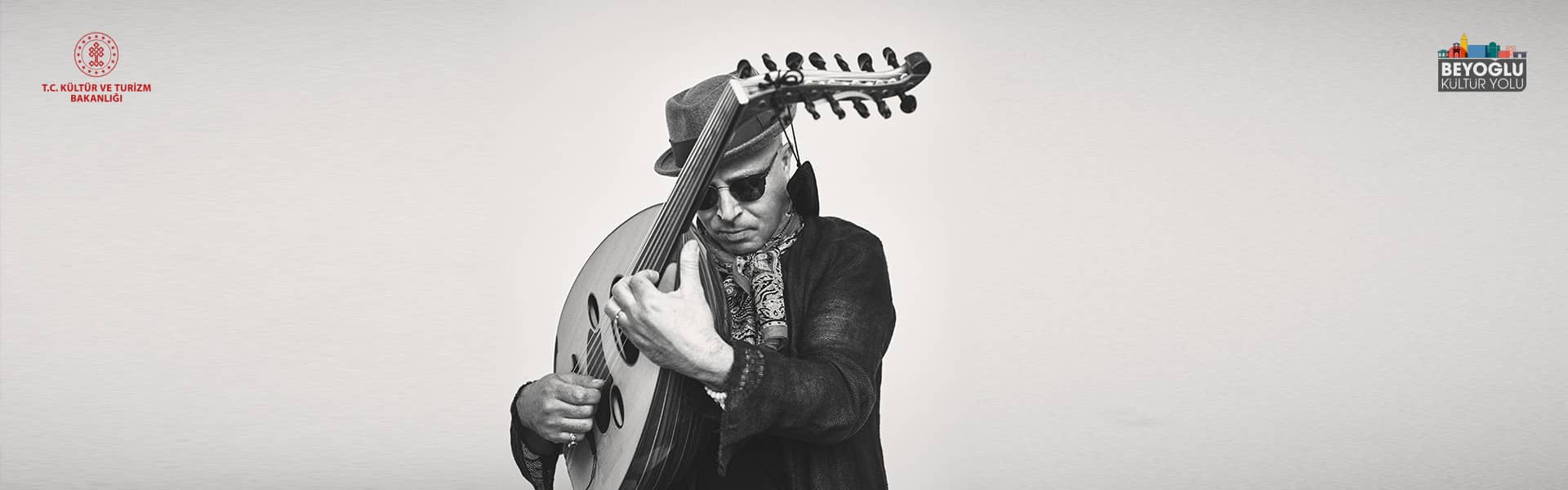AKM - DHAFER YOUSSEF