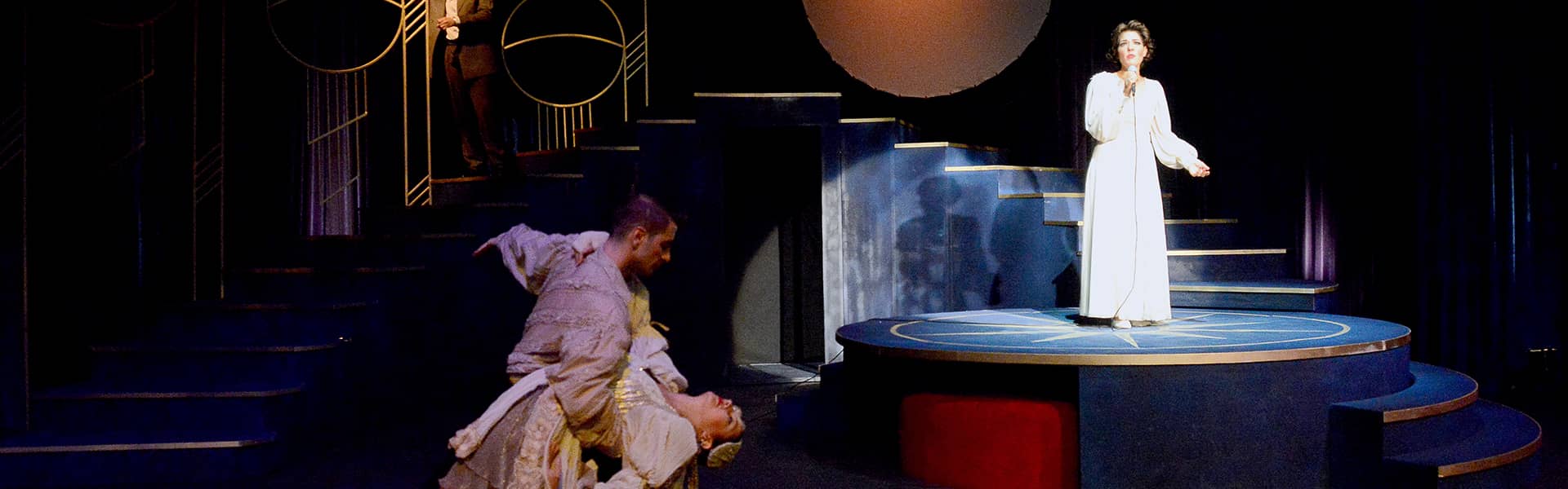 AKM - GÖKKUŞAĞININ SONU